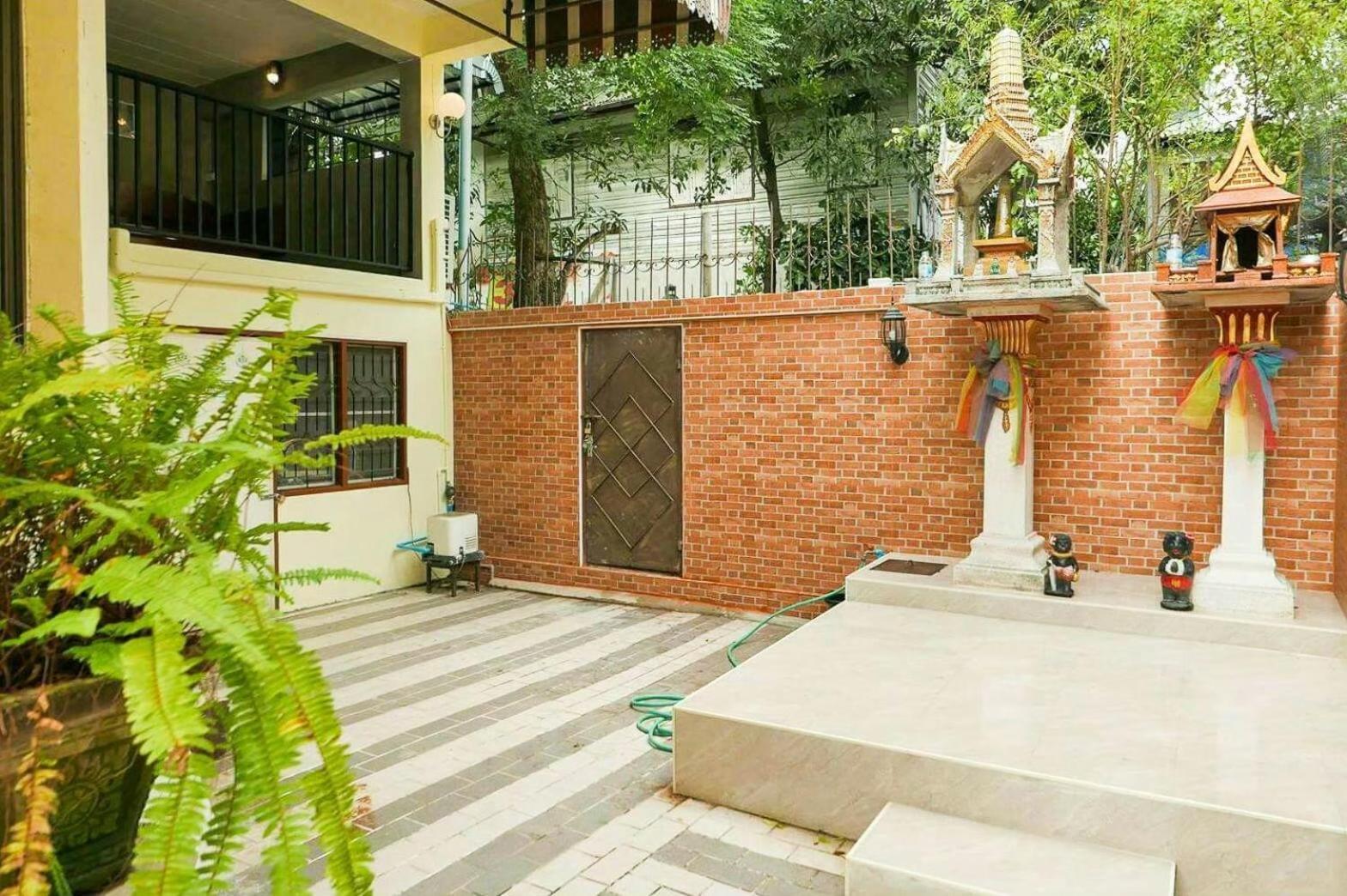 Baankhon Private Room In Thai House Check In By Yourself Code Inbox Adult Only Bangkok Dış mekan fotoğraf