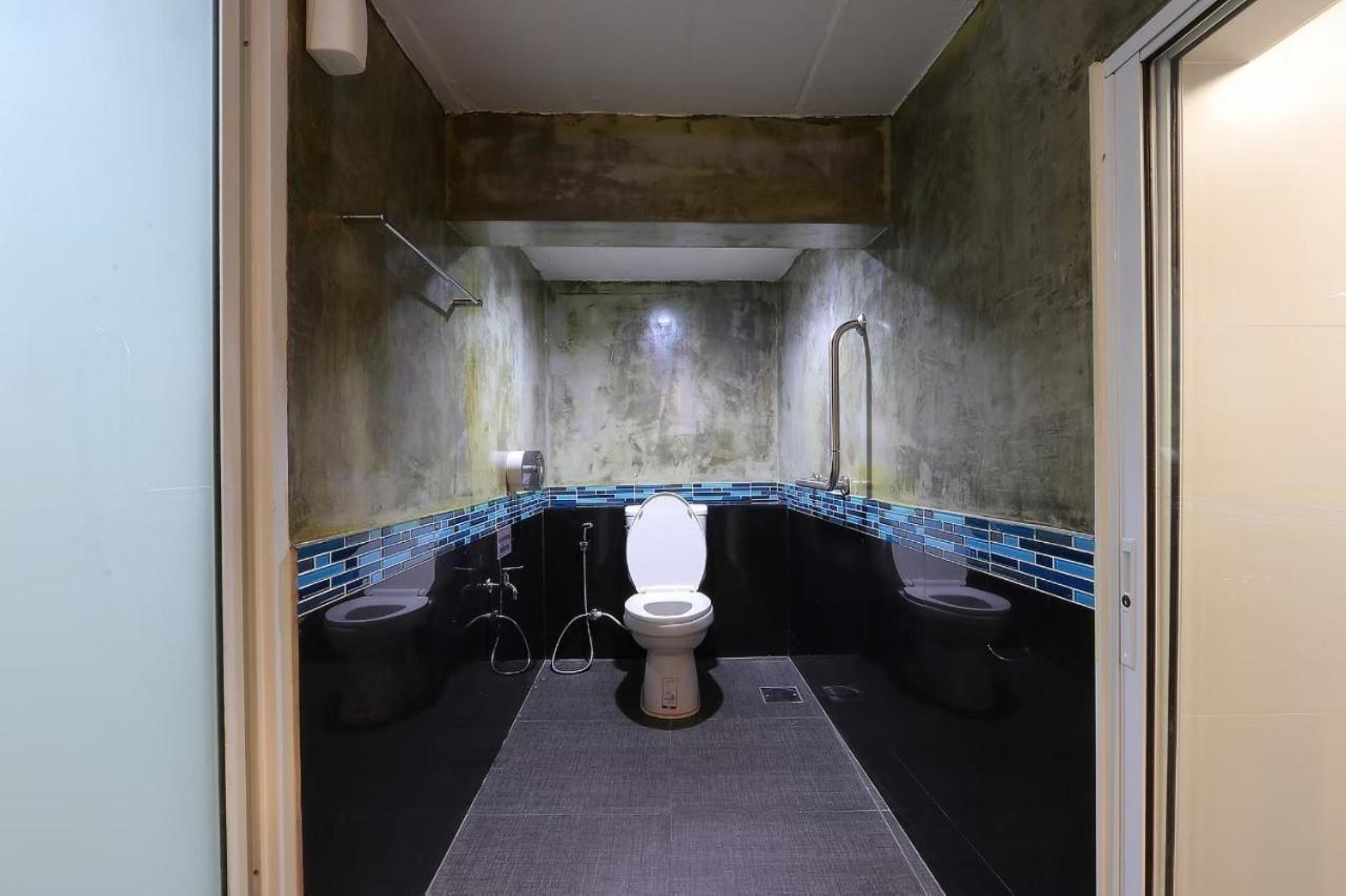 Baankhon Private Room In Thai House Check In By Yourself Code Inbox Adult Only Bangkok Dış mekan fotoğraf