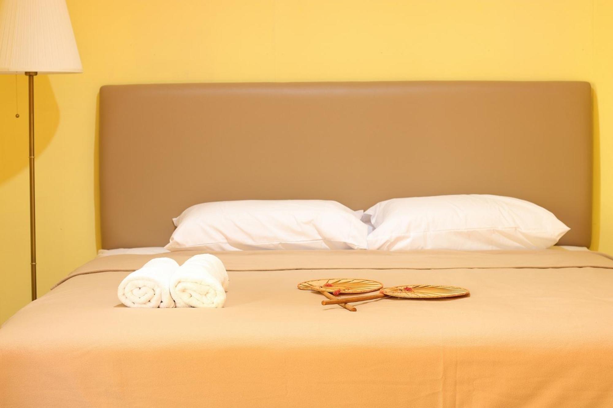 Baankhon Private Room In Thai House Check In By Yourself Code Inbox Adult Only Bangkok Dış mekan fotoğraf